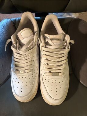 Nike Men’s Air Force 1 Low White Sneakers